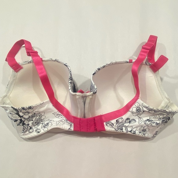 Hunkemoller Bra, Size 34DD, good condition - Picture 2 of 8